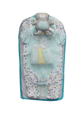 Summer Baby Clothes Gift Set 9 Piece Baby Gift Set With Green Triangle Pattern
